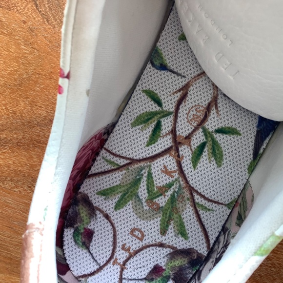 Ted Baker London Highgrove hummingbird leather sneakers - Picture 7 of 8